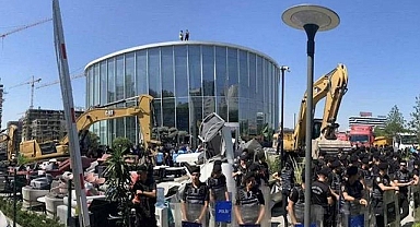 Yıkım kararı çıkarılan Ak Zirve binası alelacele kamulaştırıldı