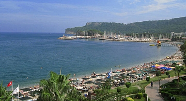 Antalya’da konut alan Rus sayısı 90 bine ulaştı