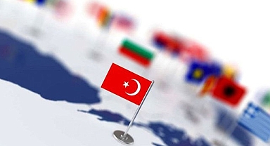 Financial Times'tan Türkiye ekonomisine bir övgü bir risk uyarısı
