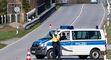 Almanya Schengen'i fiilen askıya aldı, sınırları kapattı