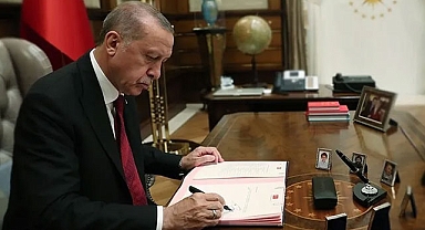 Erdoğan, üç bakan yardımcısını ve TÜBİTAK Başkanını görevden aldı