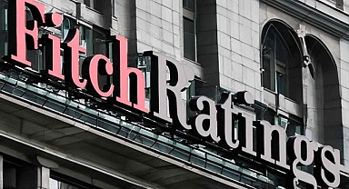 Fitch Ratings Türkiye'nin kredi notunu bir basamak yükseltti