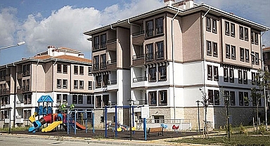 Yabancıya satış neredeyse yarıya indi
