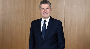 Sabancı Holding'de Sabancılar Dönemi Sona Erdi: Hayri Çulhacı Yeni Yönetim Kurulu Başkanı Oldu