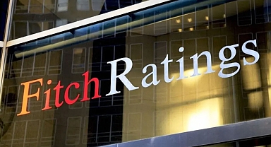 Fitch'ten Türkiye'ye Kredi Notu Uyarısı: Siyasi Belirsizlikler Risk Oluşturuyor
