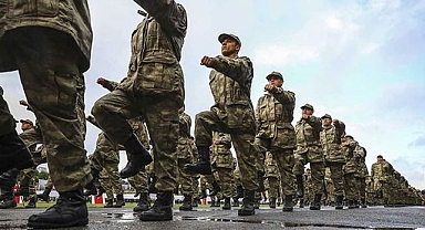 Askerlik 3 aya mı düşecek? Askerlik süresi kısalacak mı? Askerlik düşecek mi?