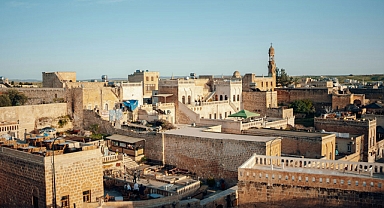 Dedeman’dan Mardin’e üçüncü otel yatırımı: Park Dedeman Midyat için imzalar atıldı