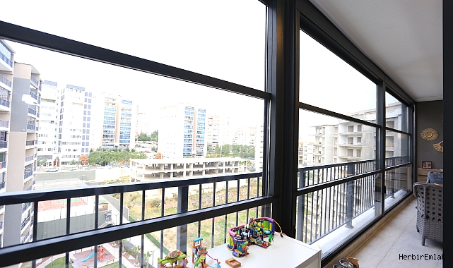 Balkonunuza değer katacak cam balkon modelleri