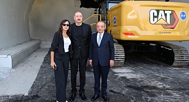 Cengiz İnşaat'ın yapımını üstlendiği Murovdağ Tüneli'nde ilk ışık göründü