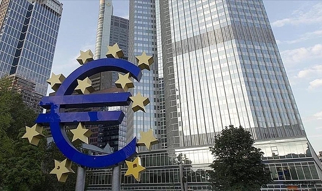 Avrupa Merkez Bankası faiz kararını sabit tuttu