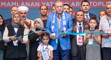 Deprem bölgesinde 300 bininci konut teslim edildi