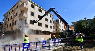 İstanbul Fatih'te 33 yıllık Atılgan Sitesi'nde kentsel dönüşüm başladı