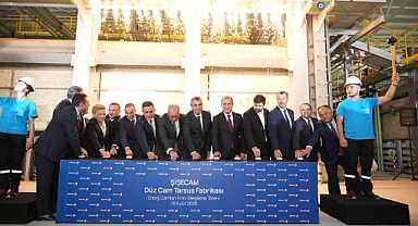 Şişecam Tarsus'ta yeni enerji camı hatlarını devreye aldı