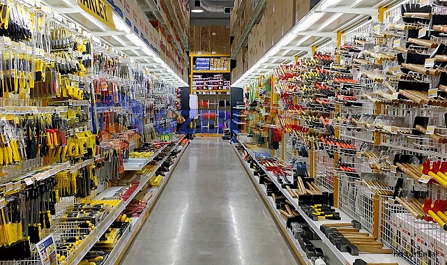 Türkiye yapı market pazarı iştah kabartıyor: Akson Metal zincirleşmeye hazırlanıyor