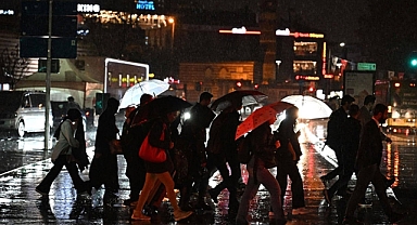 Meteoroloji il il uyardı: Sağanak, kar yağışı ve kuvvetli rüzgar bekleniyor