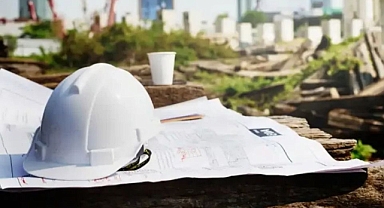 Müteahhit işe başlamadıysa arsa sahibinin güçlü hakkı: TBK 473/1 devrede