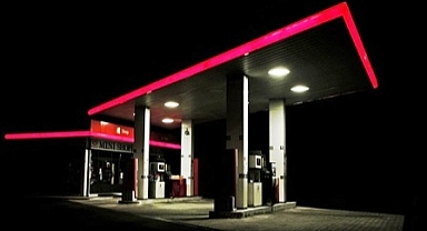 Türkiye'de 600 istasyonu bulunan akaryakıt dağıtım şirketi el değiştirdi