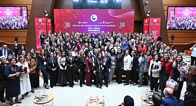 İşte Türkiye'nin girişimci kadın gücü: Ödüller sahiplerini buldu