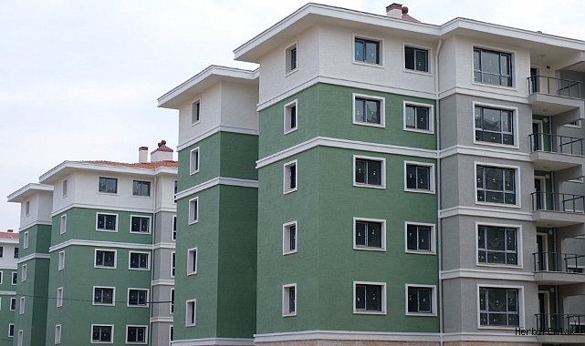 Konut fiyatları enflasyon karşısında 21 aydır düşüyor