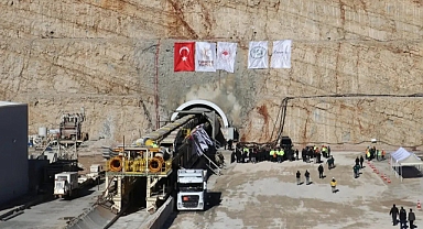 Babakaya Tüneli ikinci tüpte kazı çalışmaları başladı