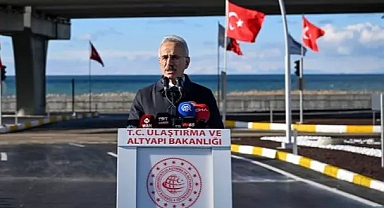 Bakan Uraloğlu, 4 kenti birbirine bağlayacak yeni otoyolu açıkladı