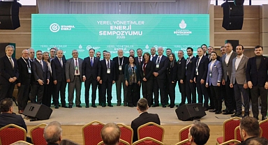 Yerel yönetimler enerji dönüşümünde yol haritasını masaya yatırdı: 'Her çatı bir gün GES olacak'