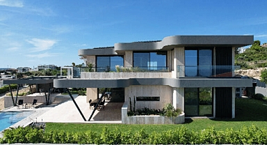 Çeşme’de denizden ilham alan mimari The Pearl dikkat çekiyor