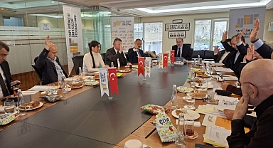 Yapı Ürünleri Federasyonu’nda güven tazelendi Adil Sani Konukoğlu yeniden başkan