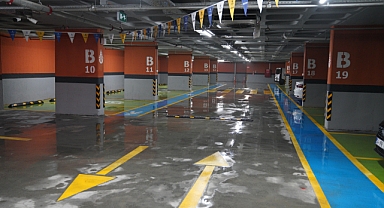 Esenyurt’a 359 araçlık Adile Naşit Otoparkı hizmete açıldı