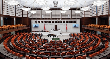 Fahiş site aidatlarına sınırlama getiren kanun teklifi yasalaştı