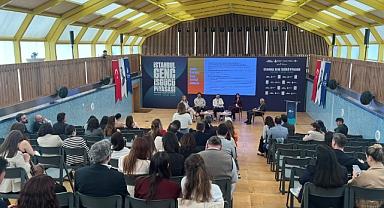 İstanbul'da gençlerin diploması yetmiyor, iş var ama gelecek kaygısı daha büyük