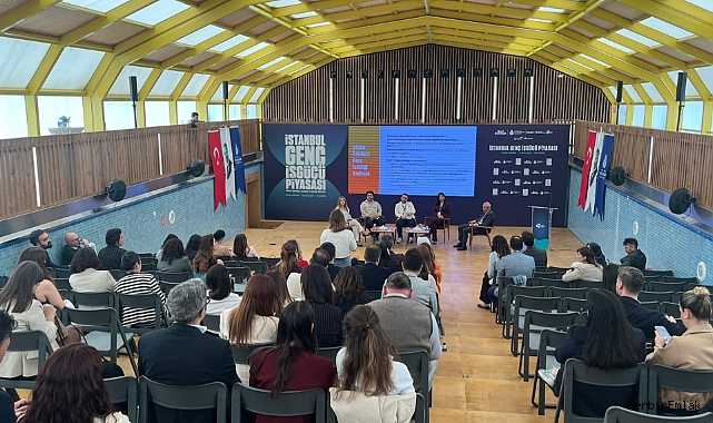 İstanbul'da gençlerin diploması yetmiyor, iş var ama gelecek kaygısı daha büyük