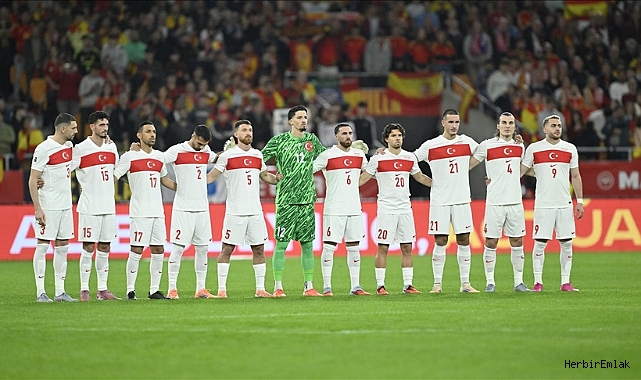 A Milli Takım Dünya Kupası'na veda etti! Paraguay mağlubiyeti umutları bitirdi