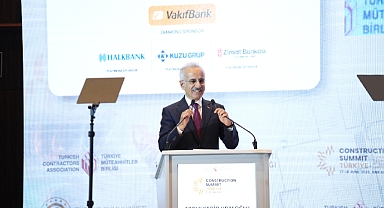Bakan Uraloğlu İnşaat Zirvesi Türkiye 2026’da sektör temsilcileriyle buluştu