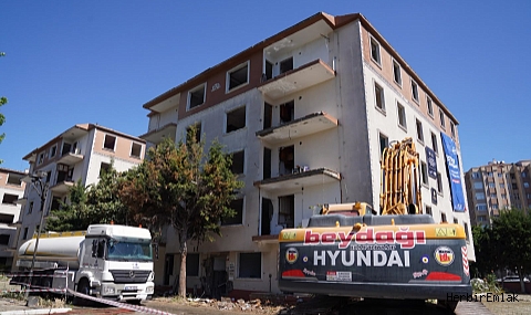 Özay Sitesi’nde kentsel dönüşüm başladı: 120 dairelik riskli yapı yıkılıyor