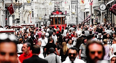 Türkiye'den 2025'te 155 bin Türk vatandaşı yurt dışına göç etti! En çok göç İstanbul'dan, en fazla göçmen Türkmenistan'dan geldi