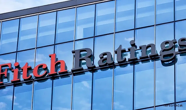 Fitch'ten Türk finans sektörüne kötüleşen görünüm: Bankalar, leasing ve sigortacılar için risk uyarısı