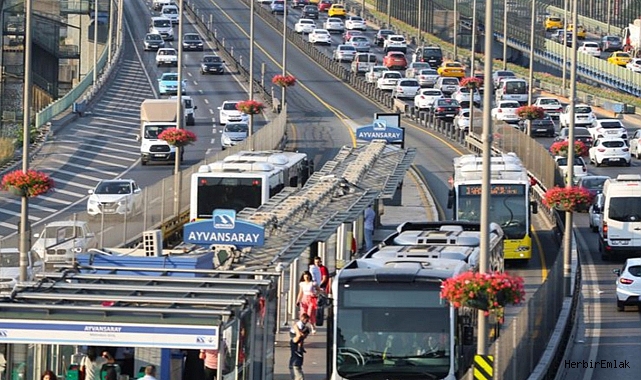 İstanbul'da toplu ulaşıma yüzde 10 zam