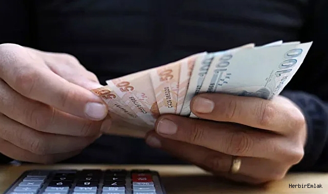 Maaş zammı açıklandı ama tartışma bitmedi: Sağlık çalışanları geçim maliyetine dikkat çekiyor